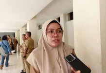 Wali Kota Makassar Minta Camat dan Lurah Turunkan Baliho yang Kadaluwarsa