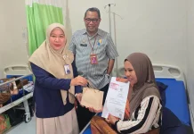 Terobosan Disdukcapil Lutra, Bayi Baru Lahir Langsung Bawa Pulang Dokumen