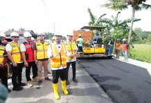 Gubernur Sulsel Tinjau Progres MYP Jalan di Pinrang-Enrekang