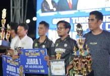 Pasangan Asal Sidrap Timur Juara Turnamen Domino Nene Mallomo