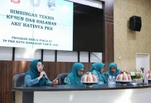TP PKK Makassar Bekali Kader Kelola Kebun dan Halaman Produktif