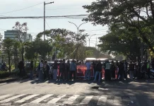Aliansi Pelajar dan Mahasiswa Gowa Lakukan Aksi Demo, Menuntut Perbaikan Jalan