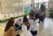 KKN UIN Alauddin Makassar Perkuat Karakter Siswa lewat Pramuka
