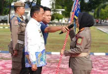Bupati Sidrap Lepas Kontingen HUT Satpol