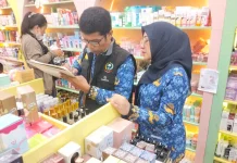 Masyarakat Diminta Pintar Memilih Kosmetik Sesuai Standar