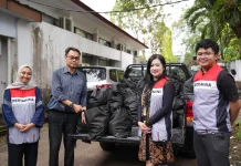 Pertamina Salurkan Sembako Jelang May Day