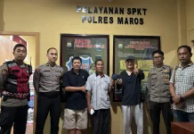 Sentuhan Humanis Polisi Maros, Bantu WNA Temukan Dompet Hilang