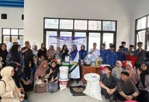 Santri Darul Fallaah Belajar Pengelolaan Limbah bersama SWSC Unismuh