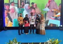 Pakatto Raih Penghargaan Desa Matang Pengadaan Dari LKPP RI