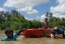 BPBD Luwu Utara Evakuasi Korban Banjir di Desa Tingkara