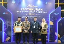 Makassar Raih Penghargaan Hardiknas 2026 atas Komitmen Wajib Belajar  13 Tahun