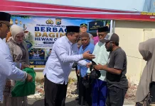 Polres Selayar Berbagi di Hari Raya, 5 Ekor Sapi Qurban Dibagikan ke Warga