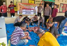 Polsek Manggala Berkurban Dua Ekor Sapi