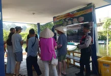 Wisatawan Lokal dan Asing Padati Rammang-Rammang Maros