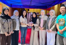 SMA Islam Athirah Makassar Bagikan Ratusan Kilogram Daging Kurban