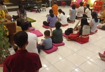 Jemaat Vihara Vimalakirti Parepare Rayakan Tri Suci Waisak