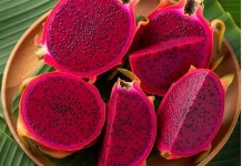 Buah Naga Bisa Bantu Atasi Jerawat dan Kulit Kusam