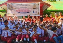 Tangis Perpisahan Iringi Pelepasan Siswa SDN Kumala
