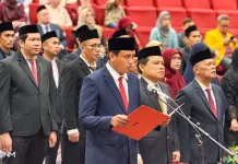 Dekan Fakultas Ilmu Keolahragaan dan Kesehatan UNM Resmi Dilantik
