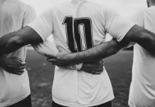Sejarah Jersey Sepak Bola, Dari Kemeja Wol hingga Simbol Identitas Tim