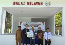 OJK Sulselbar Perkuat Literasi dan Inklusi Keuangan Nelayan di Desa Sumare
