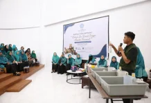 TP PKK Makassar Latih Kader Produksi Eco Enzyme dan Lilin Minyak Jelantah