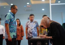 Lantik Notaris Pengganti, Demson Pesan Jalankan Amanah Sesuai Regulasi
