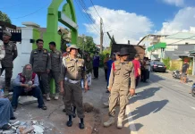 Kecamatan Mariso Tertibkan 40 Lapak di Atas Fasum, Ada yang Berdiri sejak 1980-an
