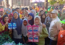 Asria Yacob Sulap Sampah Jadi Bernilai guna