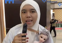 Bukan Boneka Unta, Jamaah Haji Asal Wajo Ini Bawa Boneka Barbie dari Arab Saudi