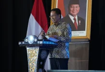 Penutupan Rakor Kinerja Semester I Kemenkum Dirangkai Pelepasan Purnabakti