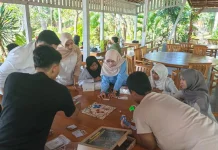 Unhas Pilih Monopoli untuk Edukasi Perubahan Iklim di Selayar