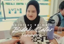 Menilik Keunikan Papan dan Bidak Catur Khusus Tunanetra