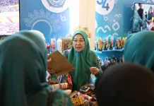Booth TP PKK Kota Makassar Diserbu Pengunjung, Produk UMKM Laris di Hari Pertama HKG