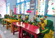 Hari Pertama Sekolah, Langkah Krusial Orang Tua Redakan Kecemasan Anak