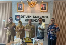 Bupati Lutra Jemput Bola ke Dirjen Dukcapil untuk Warga Pegunungan
