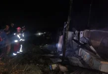 Si Jago Merah Mengamuk di Maros Baru, Dua Rumah Hangus Dilalap Api