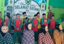 Penuh Haru dan Ceria, Murid Baru MISS Ummu Kalsum Cari Ibu Kandung lewat Ikatan Emosi
