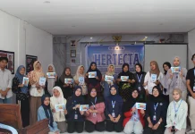 Mahasiswa UNHAS Gelar Program Pemberdayaan Perempuan Pesisir di Takalar