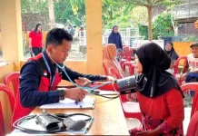Aksi Nyata KKN-PK Unhas Cegah Hipertensi lewat SIPAKAMASE di Desa Cenrana