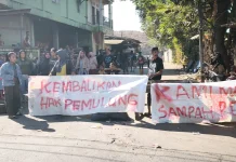 Warga Pemulung Tutup Akses TPA Tamangapa Tolak Pemilahan Sampah