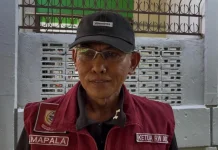 Ketua RW 1 Kelurahan Mapala Edukasi Warga Pilah Sampah dari Rumah