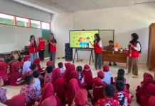 Mahasiswa KKN Profesi Kesehatan Unhas Edukasi PHBS kepada Siswa SD di Sidrap