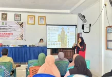 Mahasiswa KKN-PK Unhas Edukasi Bahaya Pestisida kepada Petani di Desa Ajubissue