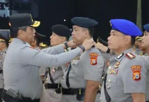 Kapolda Sulsel Serah Terimakan Sejumlah Pejabat Baru di Polda Sulsel