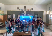Mahasiswa KKN Unhas Gelar Kelas Maritim untuk Kenalkan Kekayaan Laut Desa Sendana