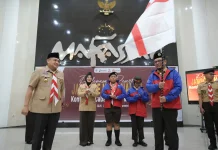 Munafri Lepas Kontingen Pramuka Makassar ke Jamnas XII Menulis