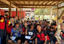 Mahasiswa KKN Unhas Edukasi Petani Sidrap Gunakan Bahan Kimia Pertanian