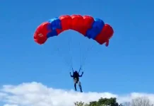 Naval Base Open Day Kodaeral VI Hadirkan Atraksi Terjun Payung Kopaska