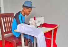 Siswa MAN 1 Sinjai Jahit Bendera Merah Putih Sepanjang 81 Meter